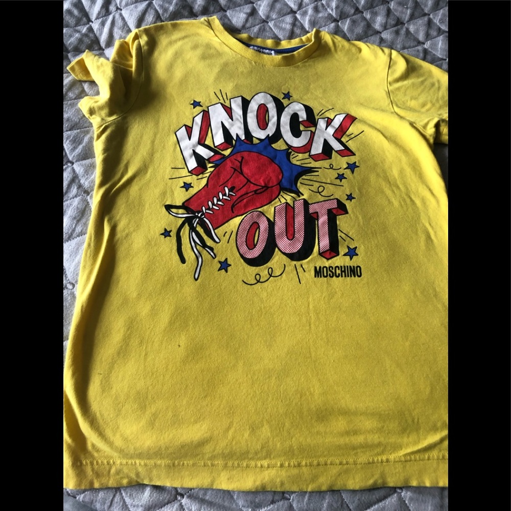 Moschino T-shirt.